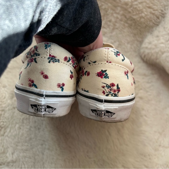 Vans White Floral Slide On Shoes Size 7.5 - Picture 2 of 5